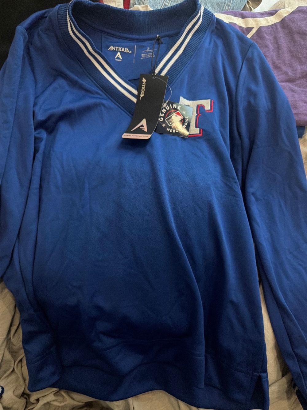 Texas Rangers sweatshirt